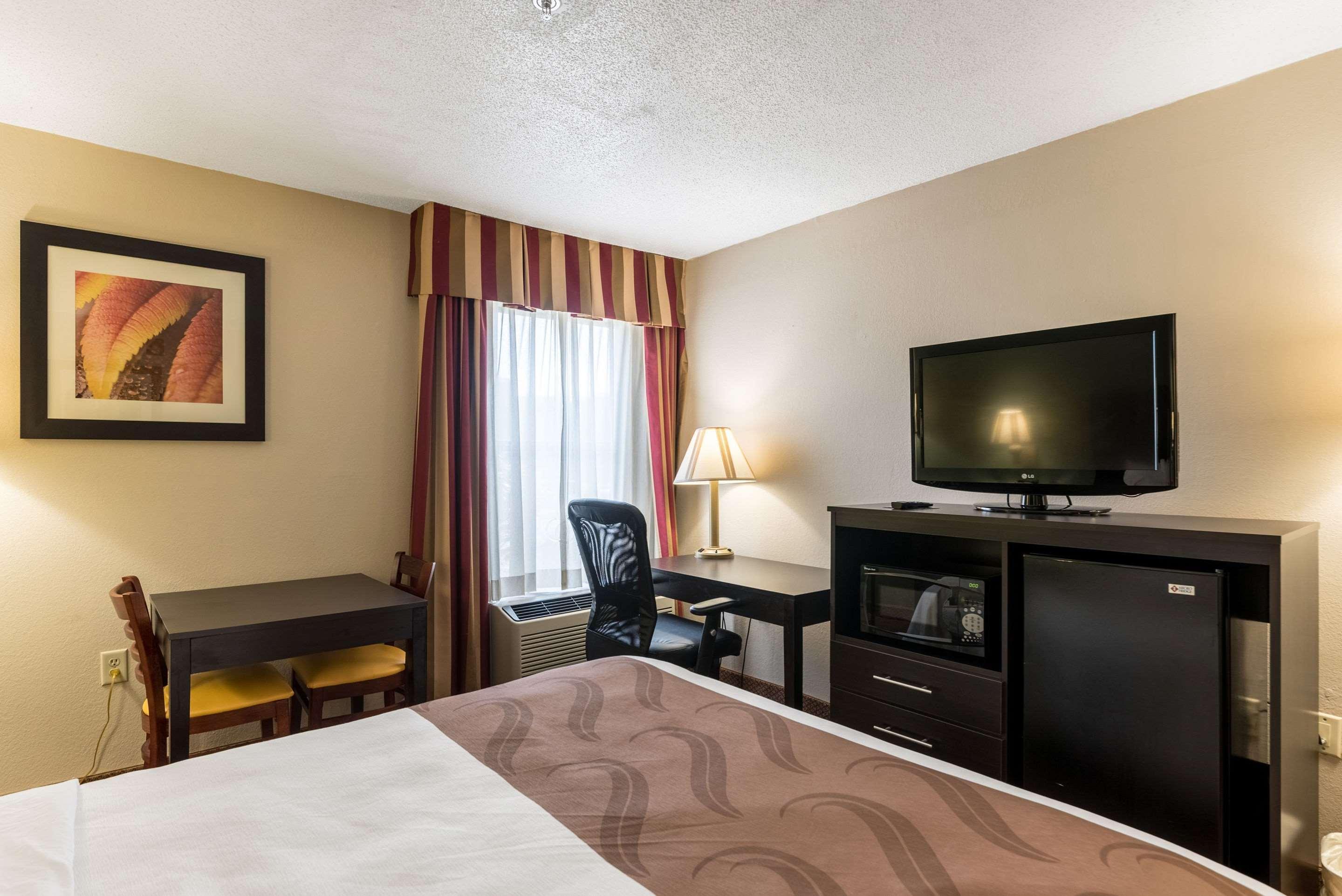Quality Inn & Suites Clemmons I-40 Exteriér fotografie