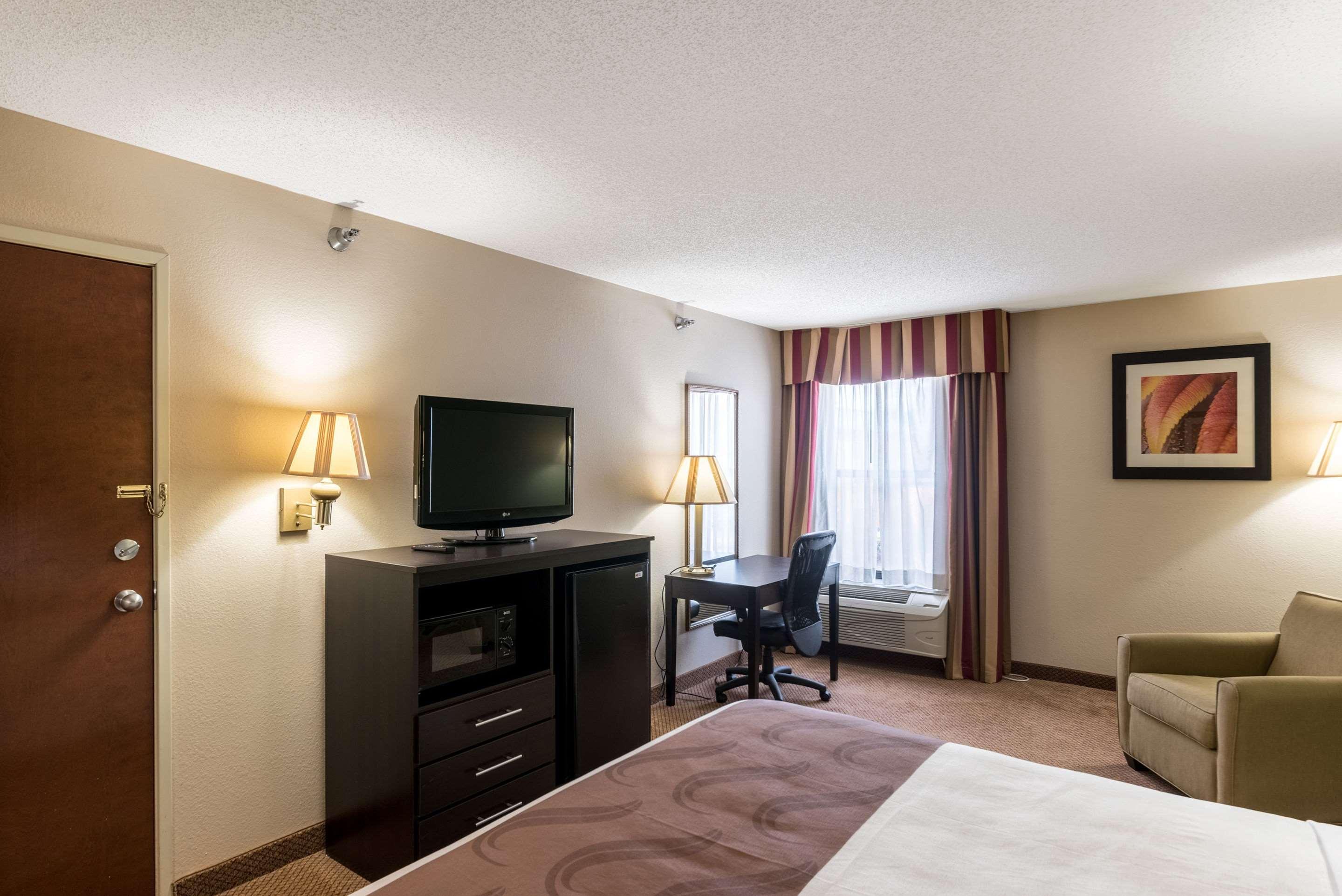Quality Inn & Suites Clemmons I-40 Exteriér fotografie