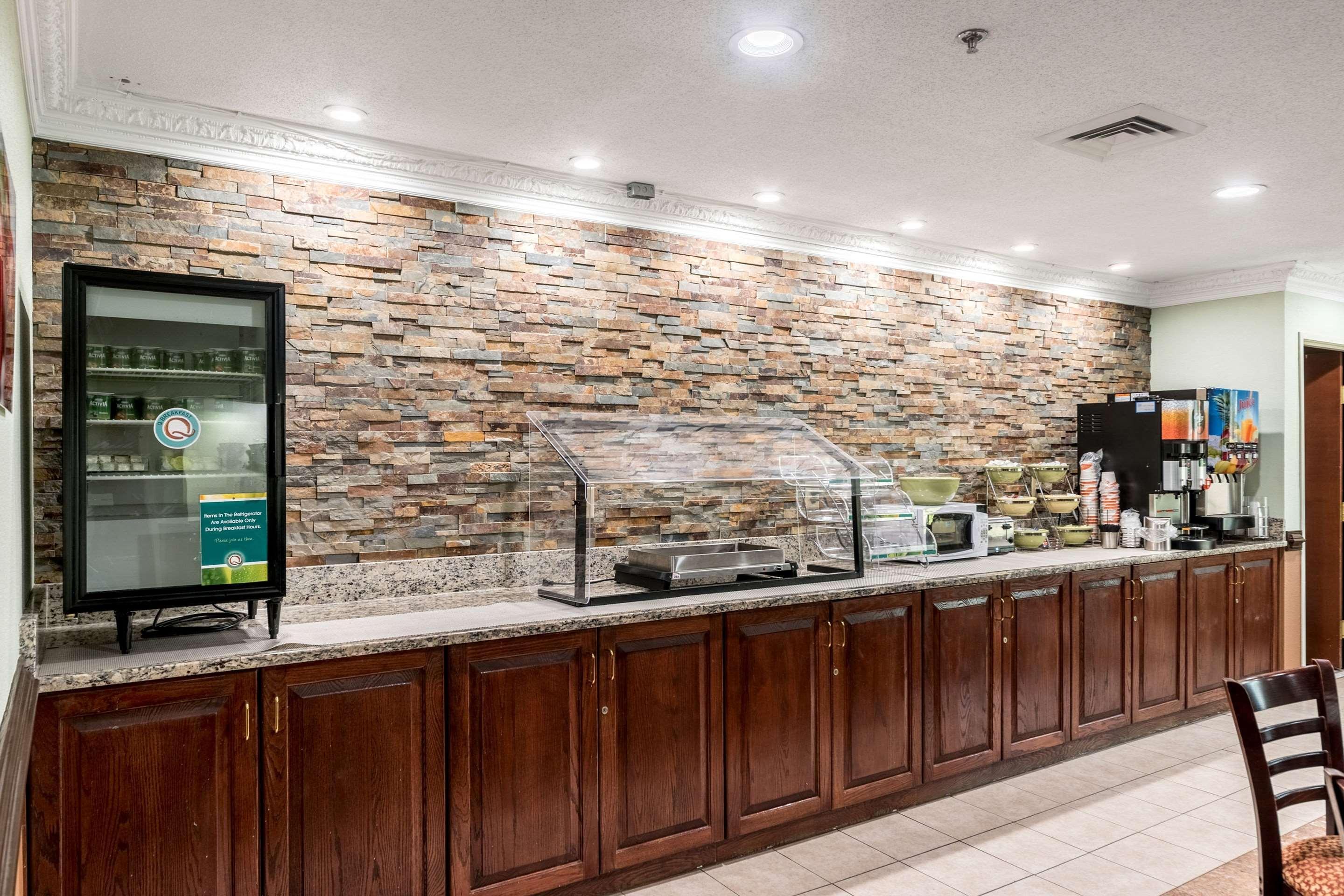 Quality Inn & Suites Clemmons I-40 Exteriér fotografie