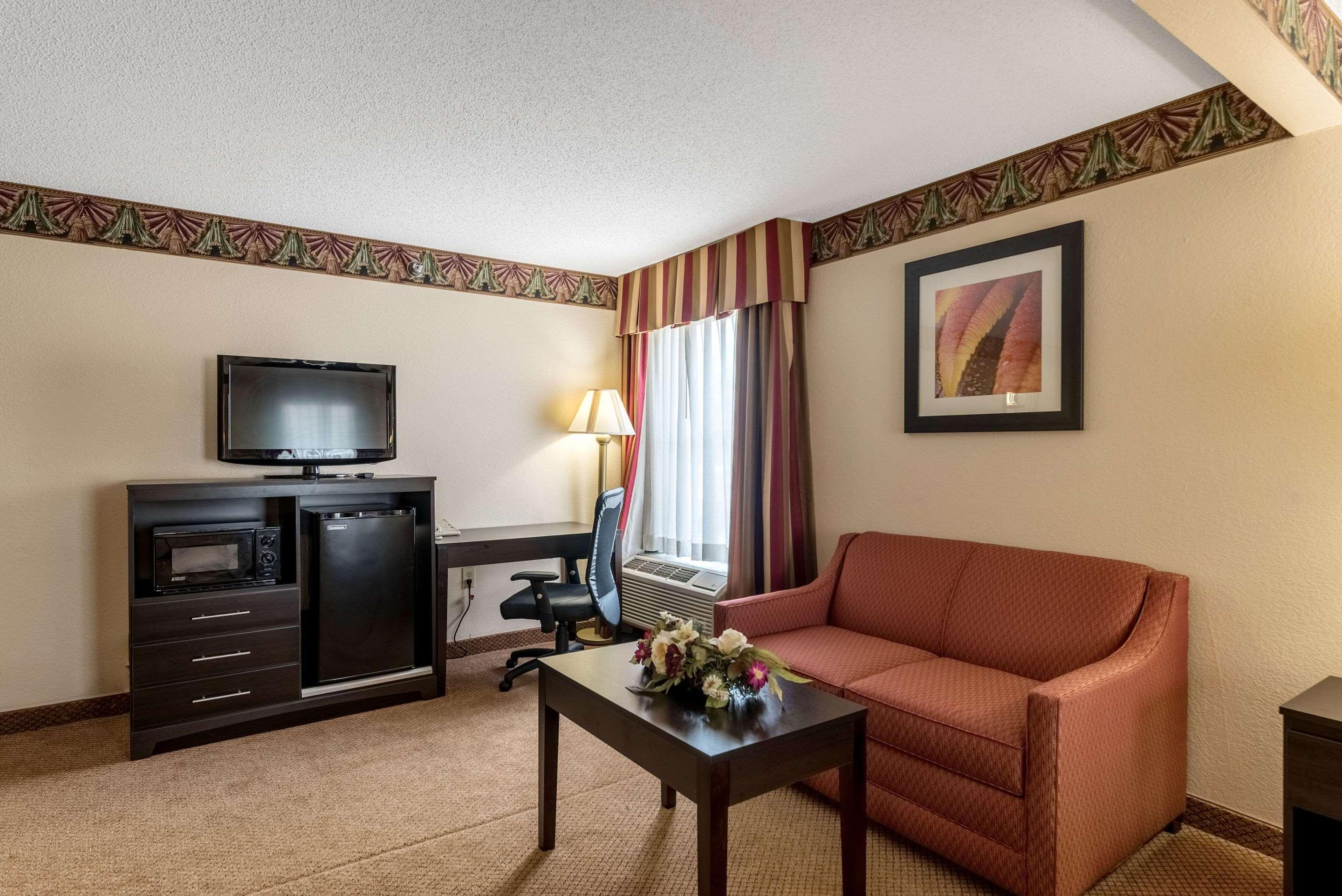Quality Inn & Suites Clemmons I-40 Exteriér fotografie