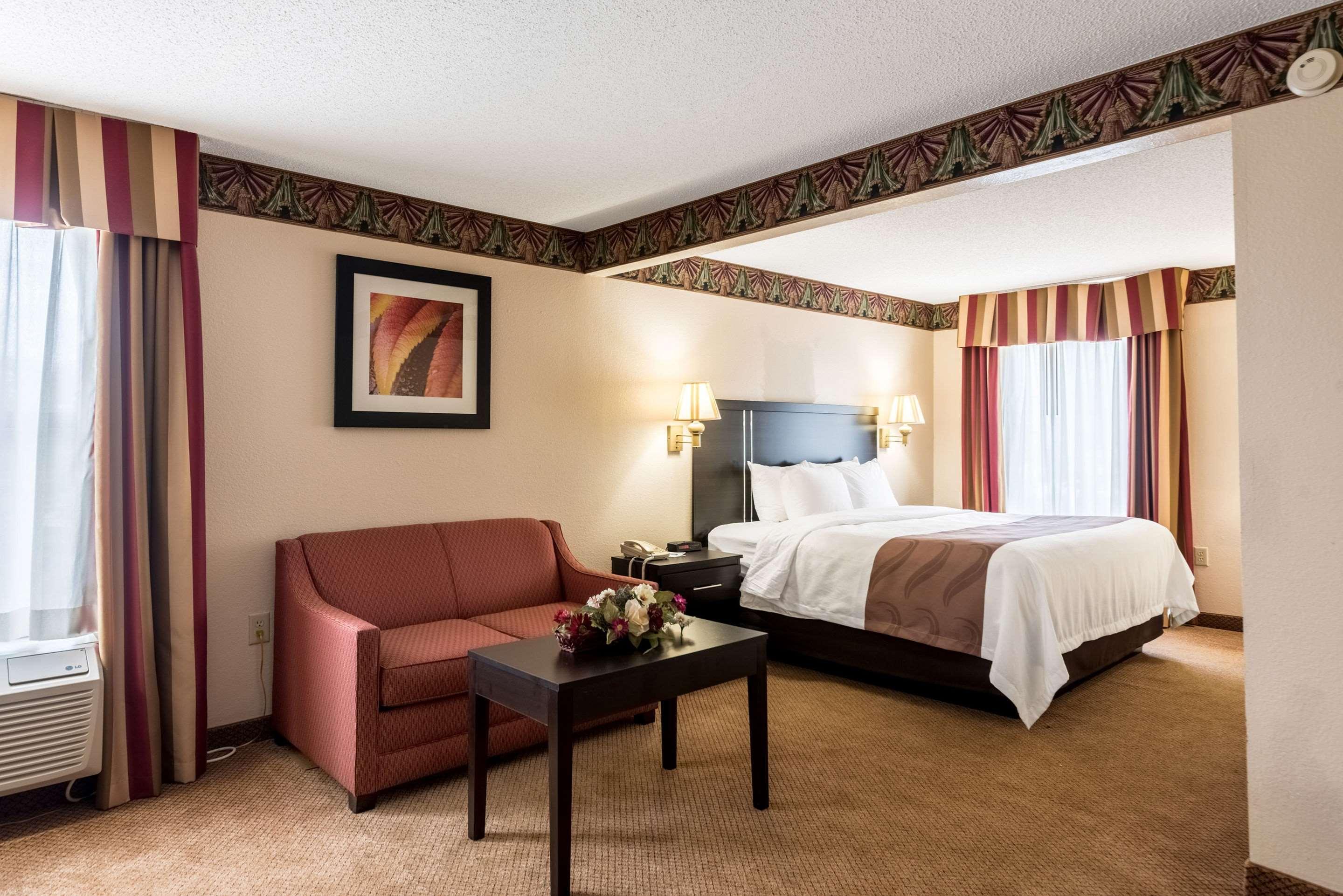 Quality Inn & Suites Clemmons I-40 Exteriér fotografie